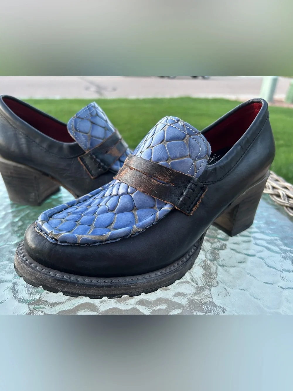 Womens FREEBIRD “Bristol” Loafer Heels Blue Snake Leather sz 7 - Picture 9 of 12